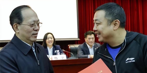 多宝体育-前国手讲出樊振东操守，羽协掌门张军有坏消息，刘国梁含金量上升|国乒|巴黎奥运会|王楚钦|中国乒乓球队|奥运会_新浪体育_新浪新闻